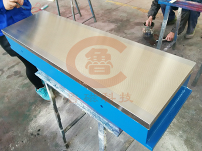 銑刨用強(qiáng)力縱極電磁吸盤 銑刨用強(qiáng)力縱極電磁吸盤