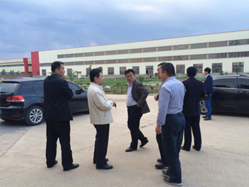 經(jīng)信局局長、先鋒辦事處黨委書記等來魯磁科技視察