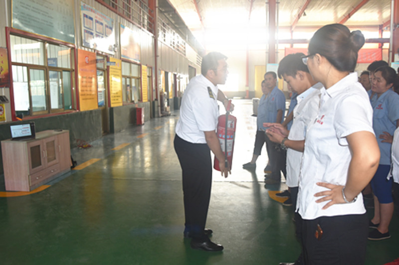 山東魯磁消防知識培訓和應急預案實戰(zhàn)演練 山東魯磁消防知識培訓和應急預案實戰(zhàn)演練