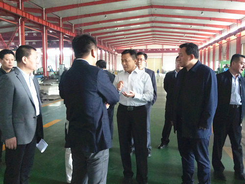 市委書記何憲卓蒞臨魯磁科技調(diào)研