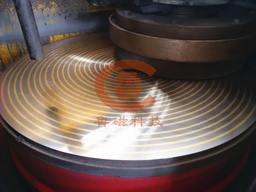 魯磁科技為您詳解永磁吸盤(pán)，電磁吸盤(pán)，電永磁吸盤(pán)的區(qū)別