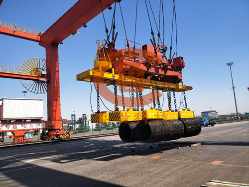 魯磁高速線材用起重電磁鐵風(fēng)靡機(jī)械行業(yè) 魯磁高速線材用起重電磁鐵風(fēng)靡機(jī)械行業(yè)